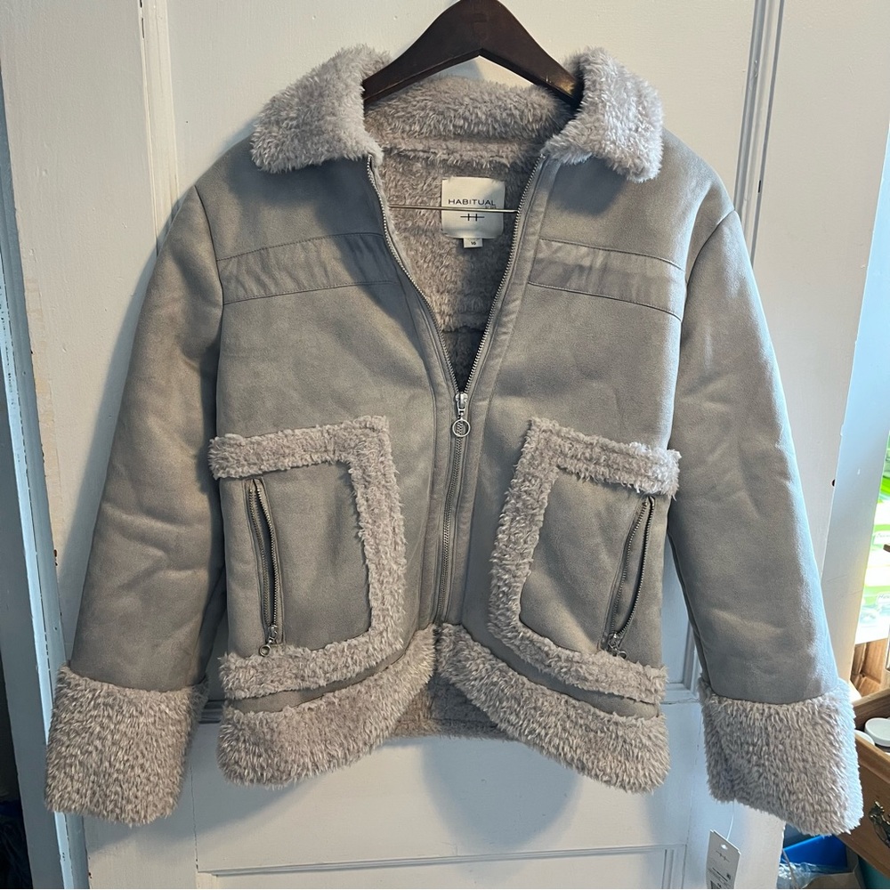 Kids girls Habitual Gray Puffer Jacket with Cozy Sherpa Lining size 16